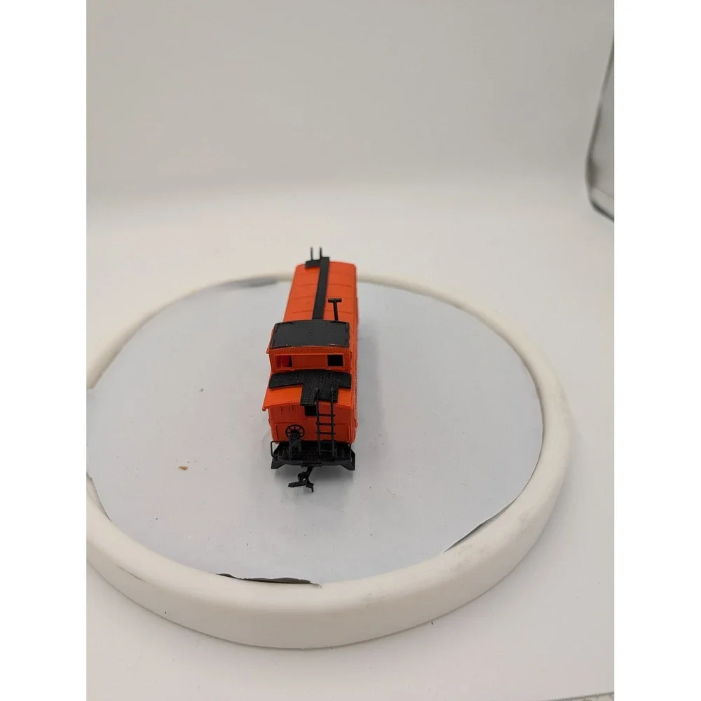 Bachmann HO Scale Illinois Central‎ Gulf ICG 9599 Wide Vision Caboose Orange